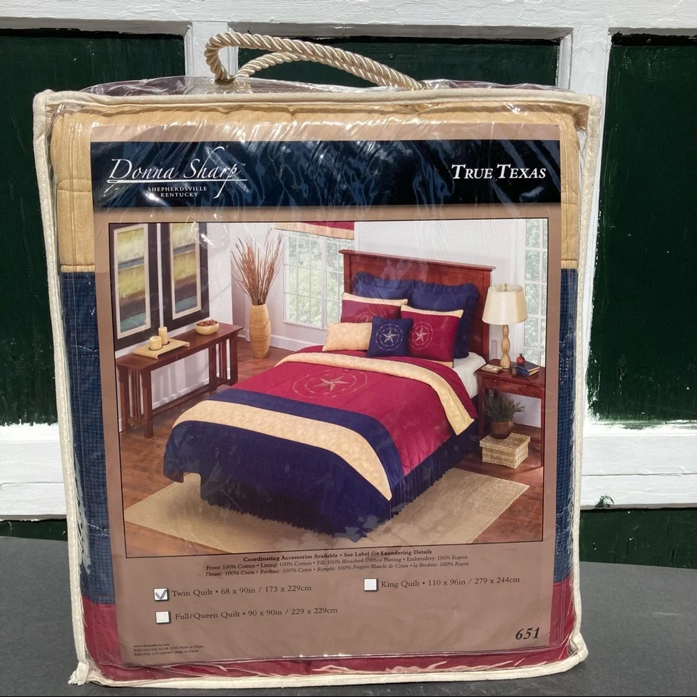 Donna Sharp Quilt Twin True Texas 68” x 90” Lone Star Dark Red Dark Blue New